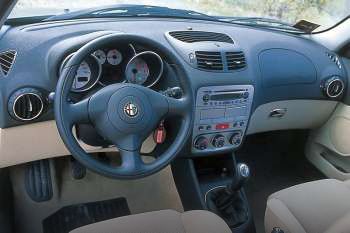 Alfa Romeo 147 1.9 JTD 16V Lusso