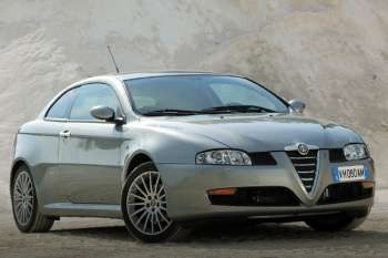File:Alfa Romeo GT 2.0 JTS (37281277565).jpg - Wikimedia Commons