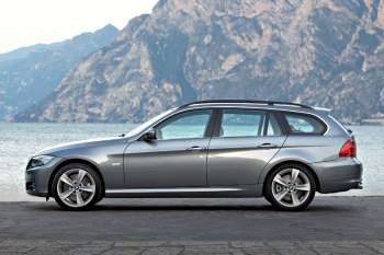 BMW 330d XDrive Touring Luxury Line