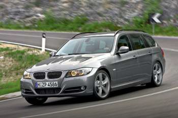 BMW 318d Touring Corporate Lease Luxury Line