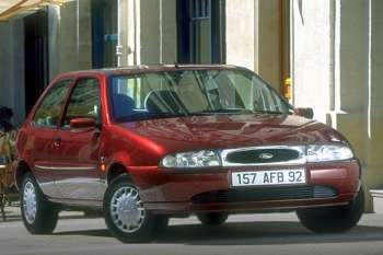 Ford Fiesta 1.3i 16V Ghia