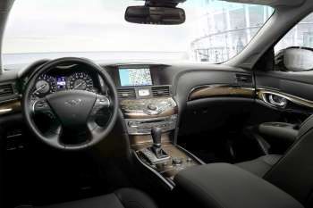 Infiniti Q70 2.2d Welcome Edition