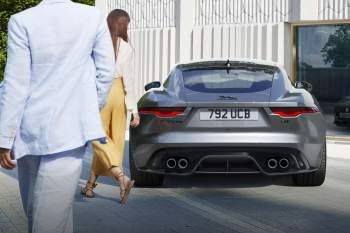 Jaguar F-type Coupe P300 First Edition