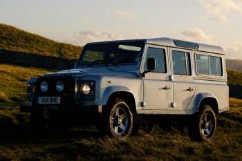 Land Rover Defender 110 2.2 TD Station Wagon Commercial By Piet B.