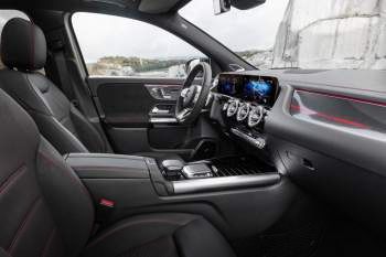 Mercedes-Benz GLA 200 D Business Solution AMG