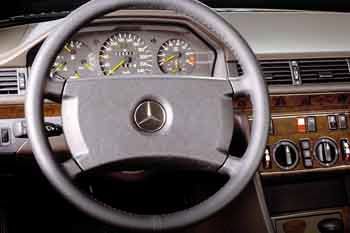 Mercedes-Benz 300 D Turbo 4Matic