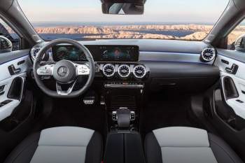 Mercedes-Benz A 250 E Business Solution Luxury