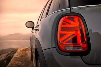Mini Cooper Indian Summer Red Edition