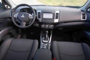 Mitsubishi Outlander 2.4 4WD Intense+