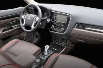 Mitsubishi Outlander 2.2 DI-D Instyle+ 4WD