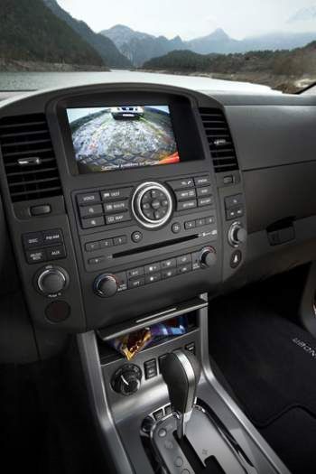 Nissan Pathfinder Van 3.0 DCi V6 LE
