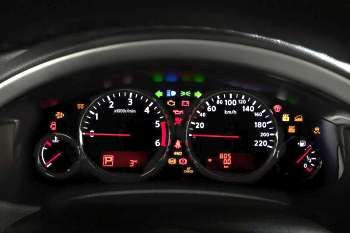 Nissan Pathfinder 3.0 DCi V6 LE