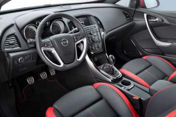 Opel Astra GTC 1.7 CDTI 110hp EcoFLEX Design Edition