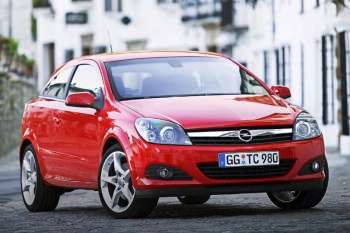 Opel Astra GTC 1.9 CDTi 150hp Cosmo