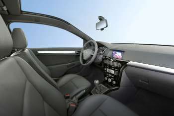 Opel Astra GTC 1.8 Temptation
