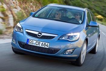 Opel Astra Sports Tourer 1.4 Turbo 140hp Bi-Fuel Business+