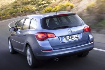 Opel Astra Sports Tourer 1.4 Turbo 140hp Bi-Fuel Business+