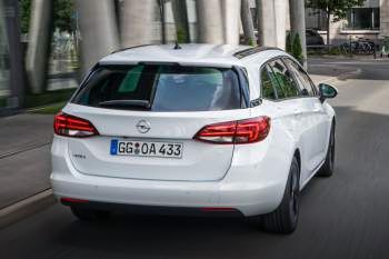 Opel Astra Sports Tourer 1.2 Turbo 110hp Business Edition