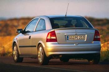 Opel Astra 1.6i-16V Pearl