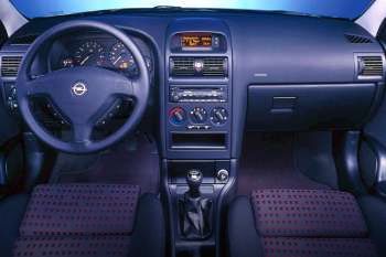 Opel Astra 2.2i-16V Edition