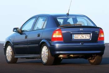 Opel Astra 1.6i-16V Club