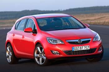 Opel Astra 1.4 100hp S/S Business+