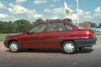 Opel Astra 1.6i GLS
