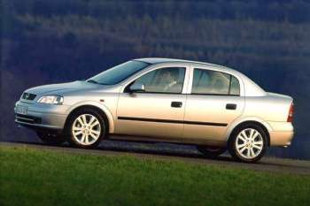 Opel Astra 1.8i-16V CDX