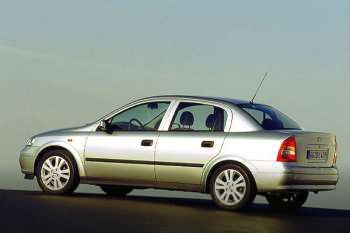 Opel Astra 1.6i CDX