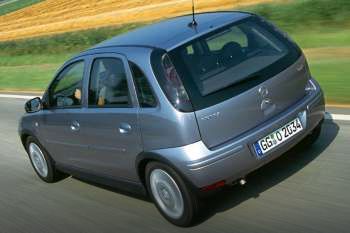 Opel Corsa 1.2-16V Essentia