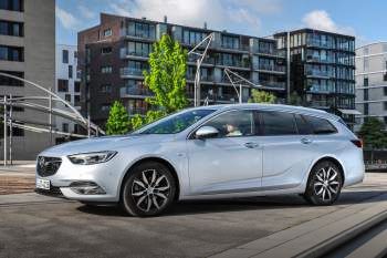 Opel Insignia Country Tourer 1.6 Turbo 200hp Exclusive