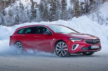 Opel Insignia Sports Tourer 2.0 Turbo 200hp Ultimate
