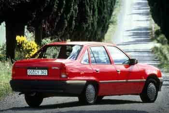 Opel Kadett 1.3 S LS