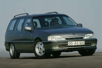 Opel Omega Caravan 2.4i CD
