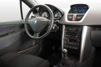 Peugeot 207 XS 1.6 HDi 16V 90hp