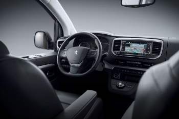 Peugeot E-Traveller Standard 75kWh Business VIP