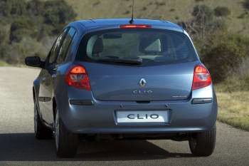 Renault Clio 2.0 16V Initiale