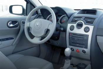 Renault Megane Sedan 1.9 DCi 120 Dynamique Comfort
