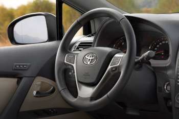 Toyota Avensis Wagon 2.0 VVT-i Executive Business