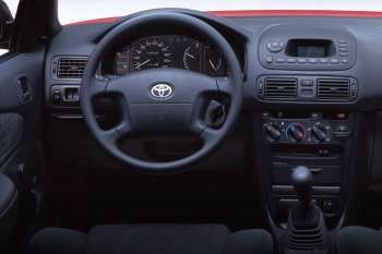 Toyota Corolla 2000 Bilder 4 Von 4 Cars Data Com