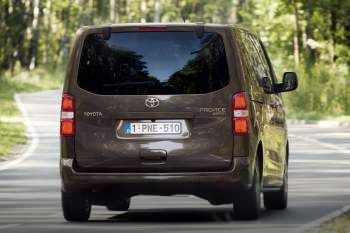 Toyota Proace Verso Compact 1.5 D-4D 120hp Dynamic