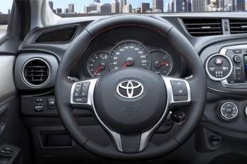 Toyota Yaris 1.0 VVT-i Acces