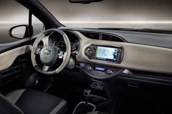 Toyota Yaris 1.5 Hybrid Bi-Tone Plus