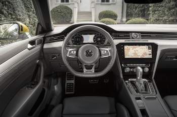 Volkswagen Arteon 1.5 TSI 150hp Elegance Business