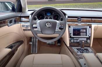 Volkswagen Phaeton 4.2 V8 4Motion 4-zitter Highline