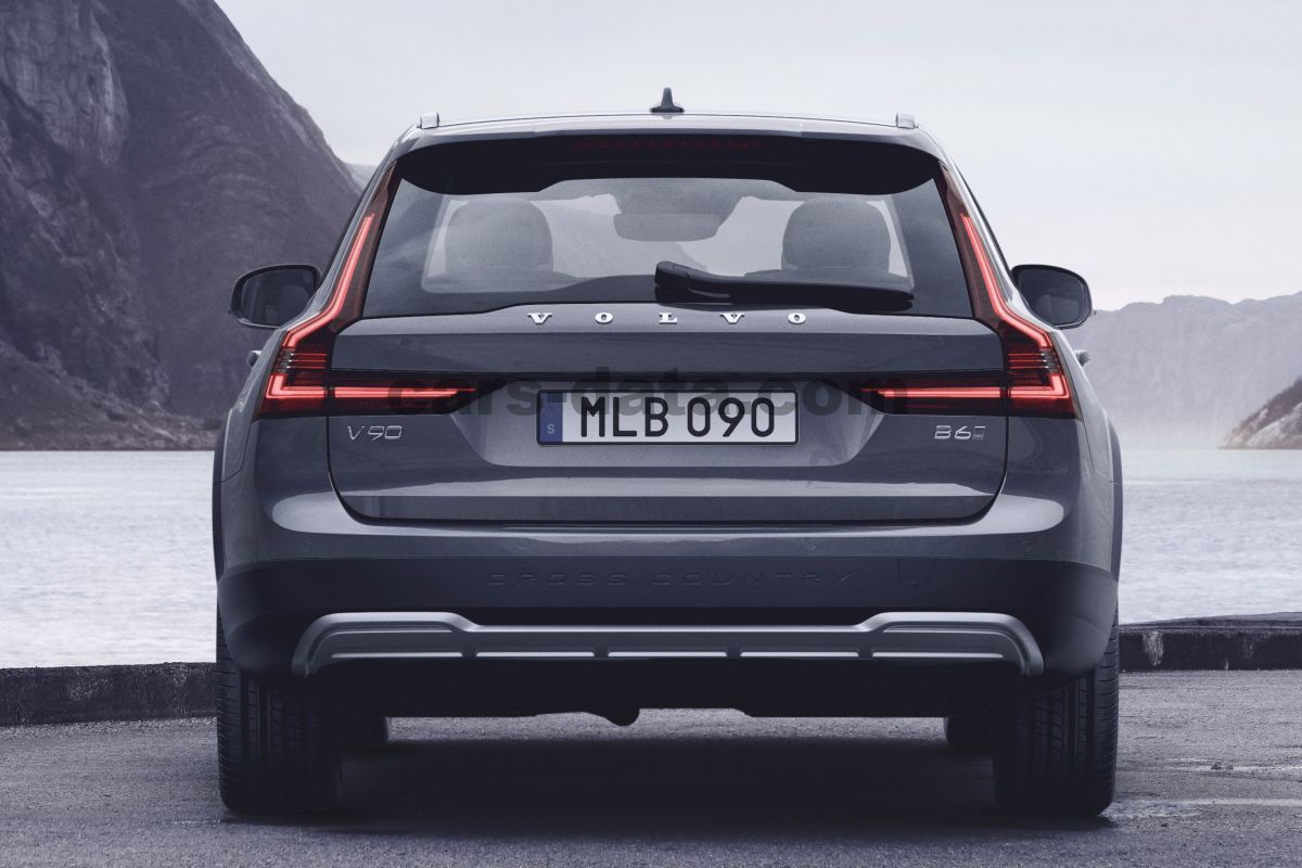 Volvo V90 Cross Country